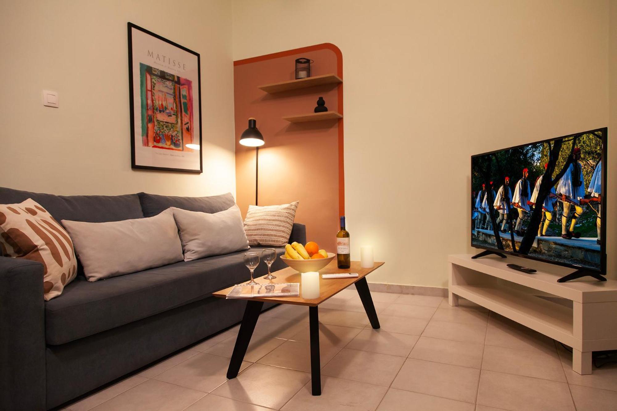 Aris123 By Smart Cozy Suites - Apartments In The Heart Of Athens - 5 Minutes From Metro - Available 24Hr מראה חיצוני תמונה