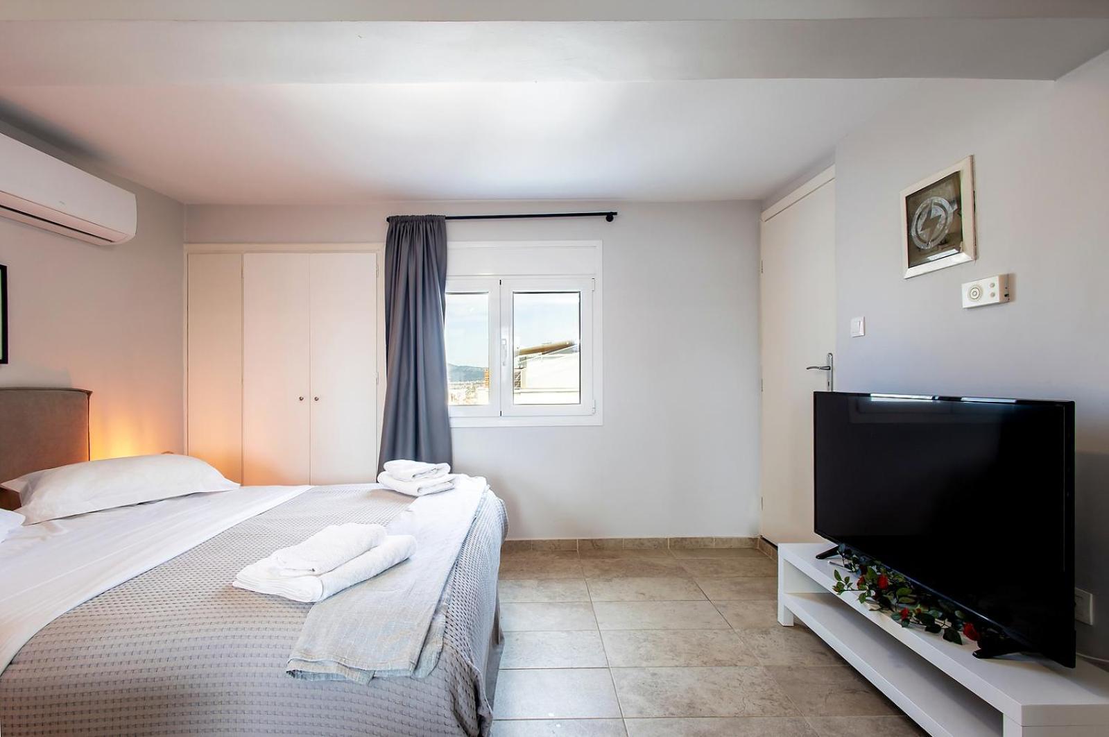 Aris123 By Smart Cozy Suites - Apartments In The Heart Of Athens - 5 Minutes From Metro - Available 24Hr מראה חיצוני תמונה