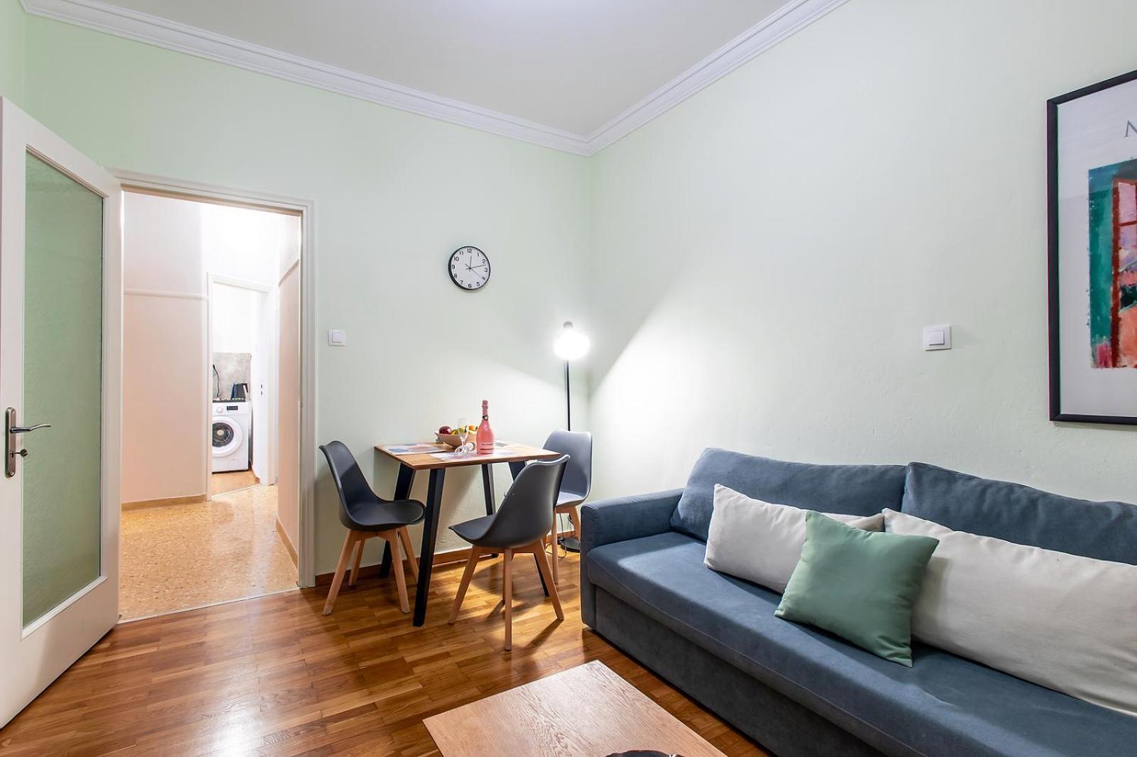 Aris123 By Smart Cozy Suites - Apartments In The Heart Of Athens - 5 Minutes From Metro - Available 24Hr מראה חיצוני תמונה